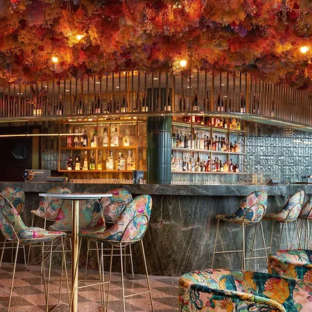 Canopy By Hilton London City-3